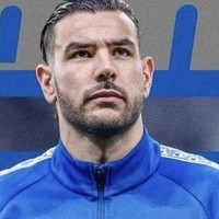 埃尔南德斯兄弟与足球