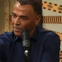 卡福盛赞内马尔超越梅罗