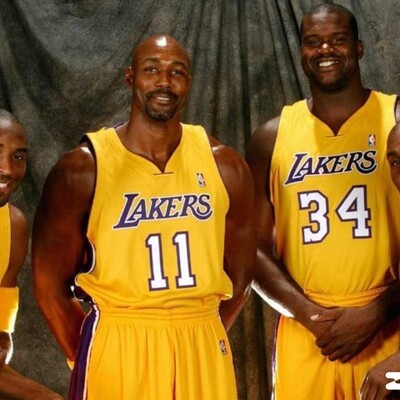 科比两度F4报团