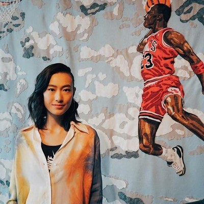 李亚鹏慈善困境，个人坚持与社会支持