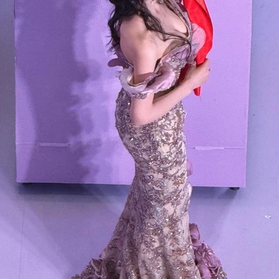 田曦薇与程潇颜值身材对比