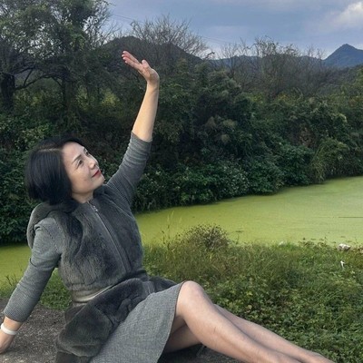 55岁姐姐无彩礼，单身兄弟愿娶吗？