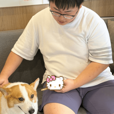 AG轩染单人照引发热议