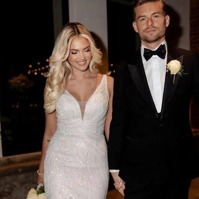 斯图加特后卫合照力压C罗成年度C位