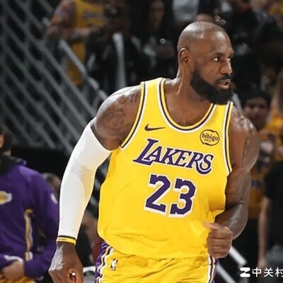 41岁詹姆斯单挑无敌