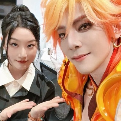 一雪主持汪东城见面会