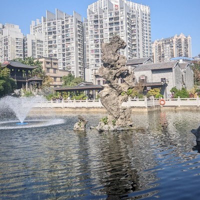 佛山梁园值得收门票吗？