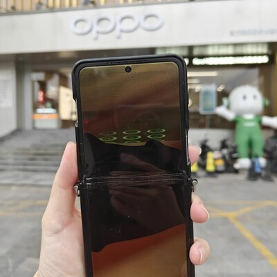 OPPO折叠屏黑屏漏液维修记