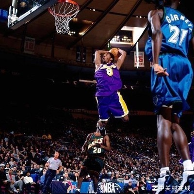 爱德华兹 vs 库里，谁该首发？