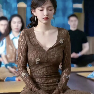 颜值与身材俱佳却难走红