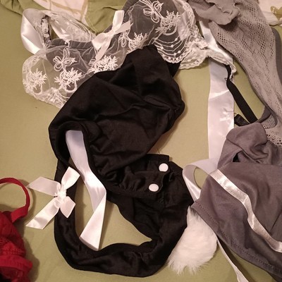 试穿第三套，黑灰如何选