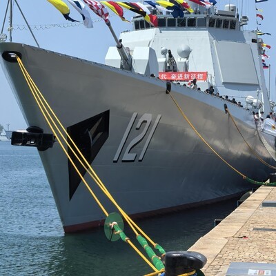 摄像师视角下的052D舰拍摄技巧