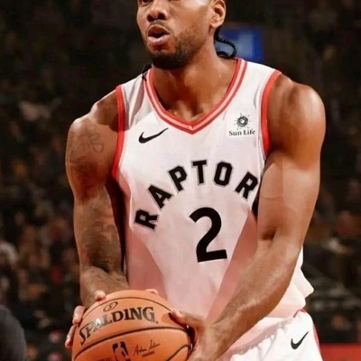 伦纳德与威少，实力相近，荣誉差距为何？