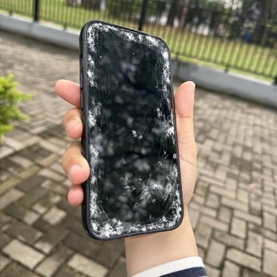 拾获iPhone13及时归还
