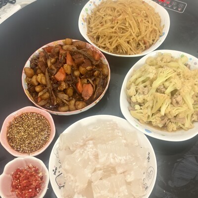 晚饭中的社会百态