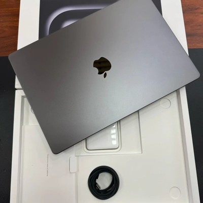 M4 Pro 16英寸 MacBook Pro