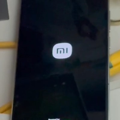小米手机开机键卡顿致黑屏