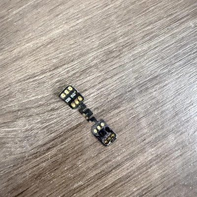 美版iPhone 16 Pro无故变无锁