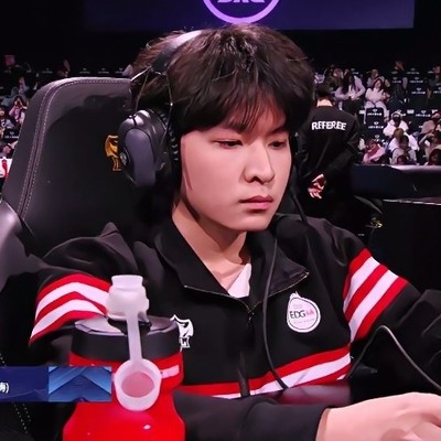 EDG.M人员轮换，小碎换下涛换上