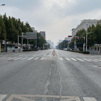 年底聚餐格格不入，职场不适想辞职