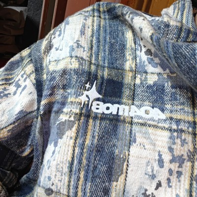 格子衬衫配牛仔裤好看吗