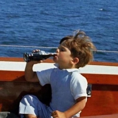 湖人退役球衣标准与老詹前景