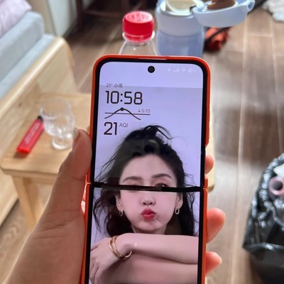 小米MIX折叠屏黑线故障
