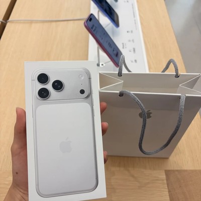 香港购苹果手机价更低