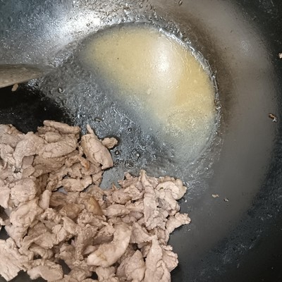如何让肉炒前更干爽？