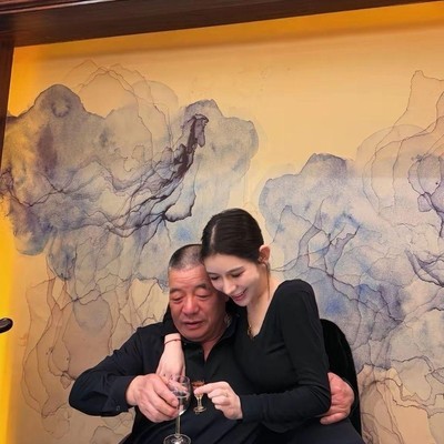 他俩的关系揭秘