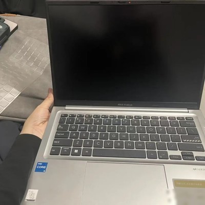 华硕笔记本充电故障维权