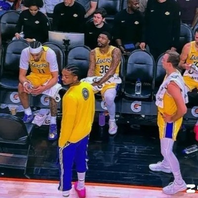 篮球更衣室风波