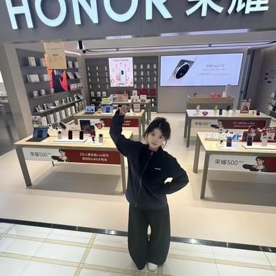 荣耀体验店新址公告