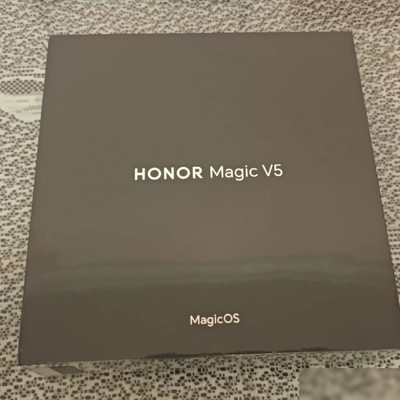 荣耀Magic V5云服务与卫星通信缺陷