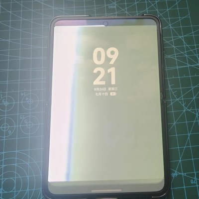 华为Pura X磁吸设计致内屏爆裂