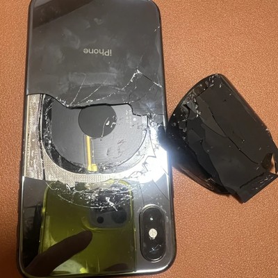 iPhone X磁吸贴撕碎后盖