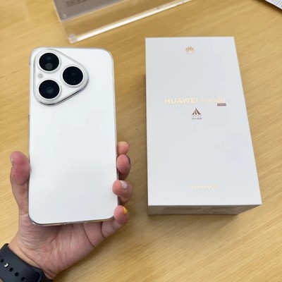 华为Pura80颜值打动妈妈