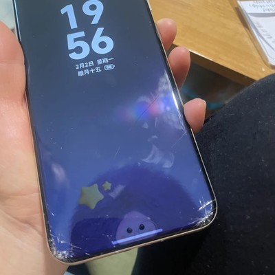 华为Pura 80 Pro碎屏事件
