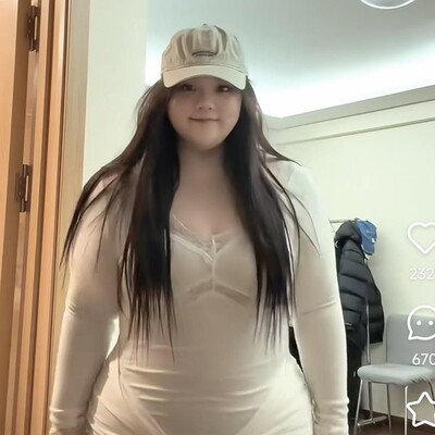 170cm女生230斤是否微胖