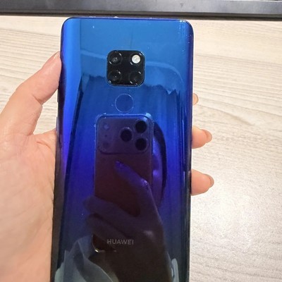 华为Mate20八年陪伴