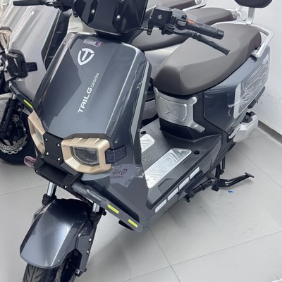 台铃苍穹二代智能电动车