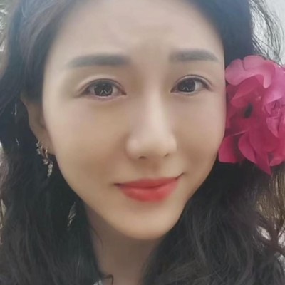 戴花的妈妈，生活更有爱