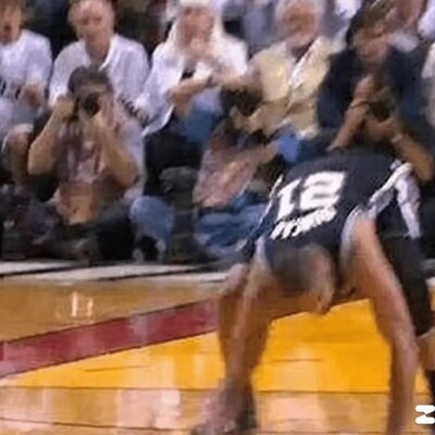 邓肯与詹姆斯的对比争议