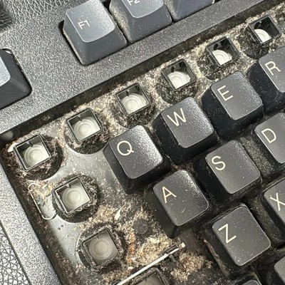 办公室键盘深度清洁指南