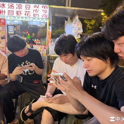 王者选手深夜聚餐趣事