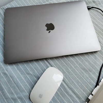 自用2017款MacBook Pro低价转让