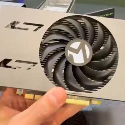铭瑄RX580六屏显卡
