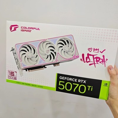 女友送的RTX 5070Ti显卡