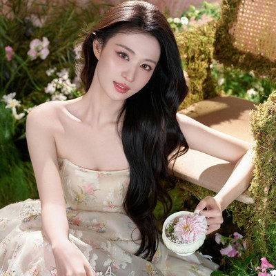 王楚然苏州活动美貌引热议