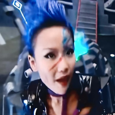 黄龄出演金甲战士引热议